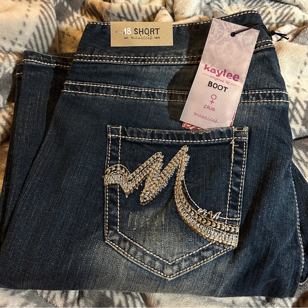 Women’s Bootcut 18P Short Maurices Jeans NWT